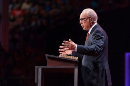 John MacArthur denounces Christian nationalism as 'faulty'