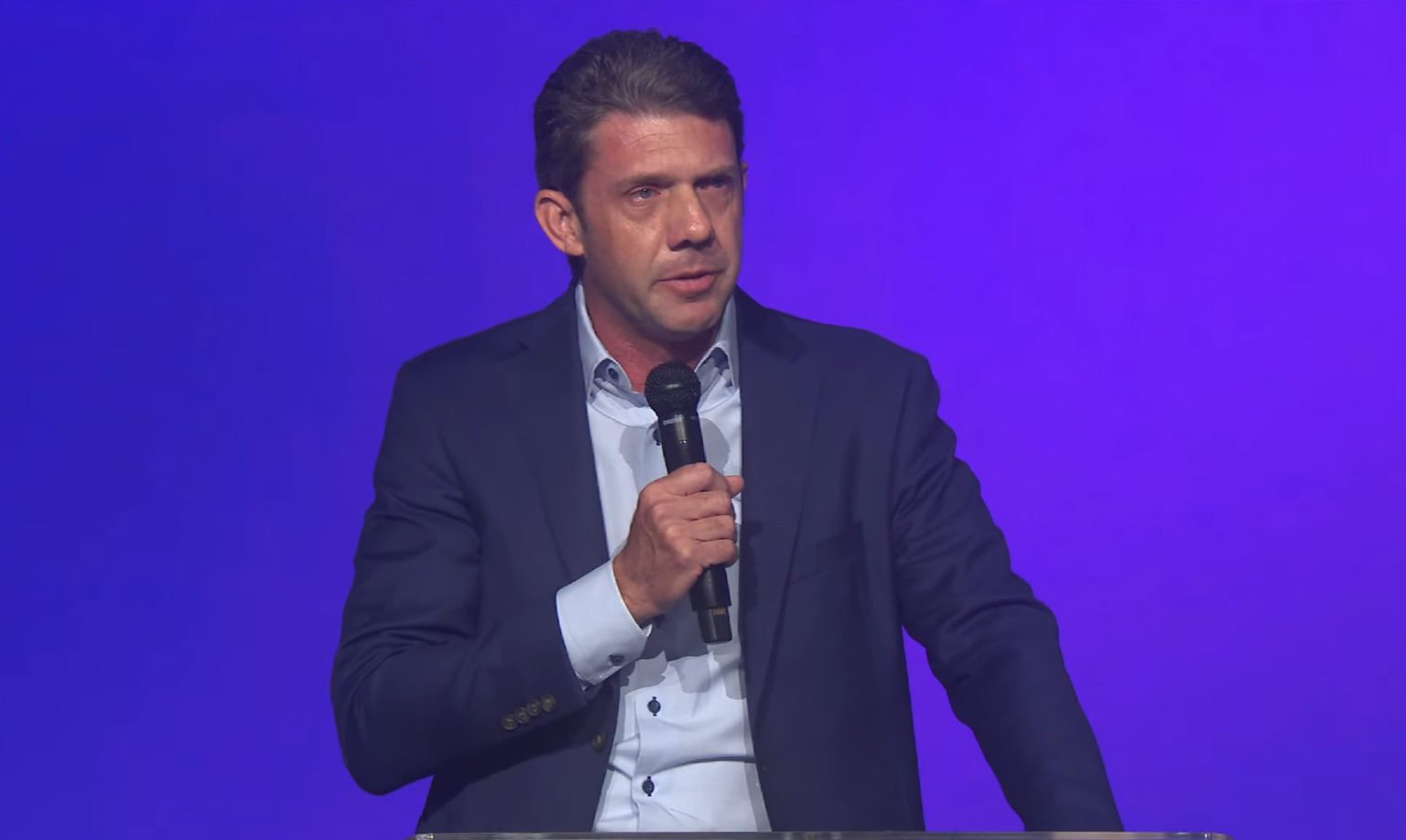 Tearful Gateway Church elder who has 6 daughters apologizes