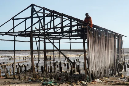 Nigerian Church Watches, Prays as Ocean Rises...... | News & Reporting