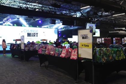 Megachurch gives away school supplies to over 1,400 students