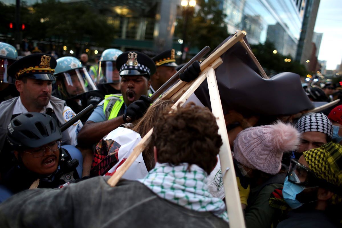 Anti-Israel activists clash with police near DNC; 70 arrested