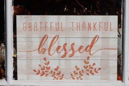 4 simple ways to raise thankful kids this November