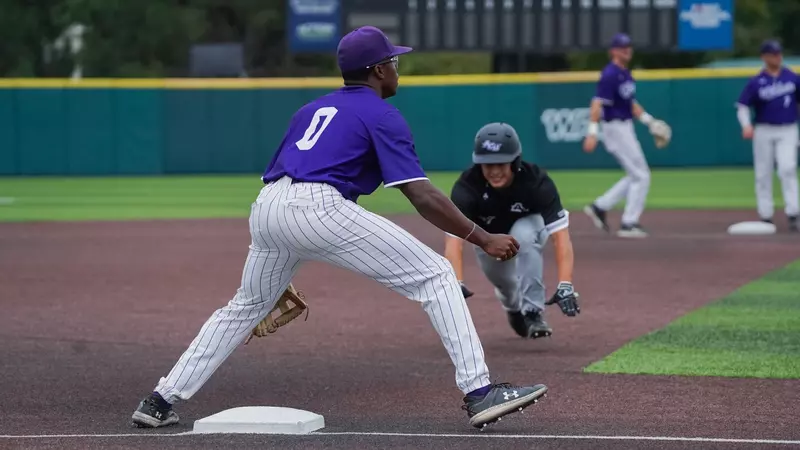 Baseball Wraps Up Fall Season With Intrasquad World Series