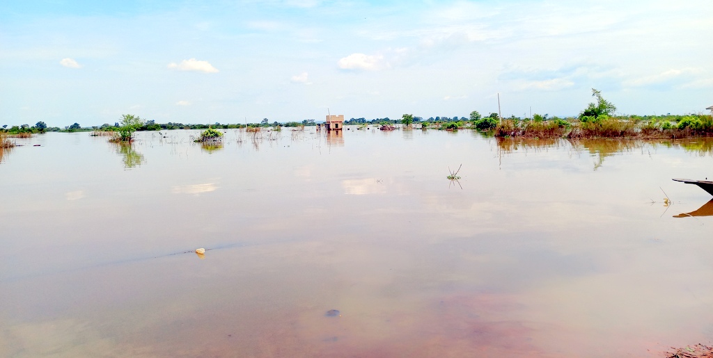 Church donates N250 million worth of relief materials to flood victims