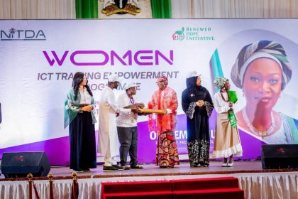 Nigeria’s First Lady Empowers Women in ICT with Laptops – Voice of Nigeria