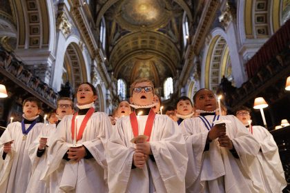 CofE bishops say Christmas carols ‘problematic’ for naming Jesus