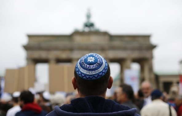 Jews need strong Evangelical allies