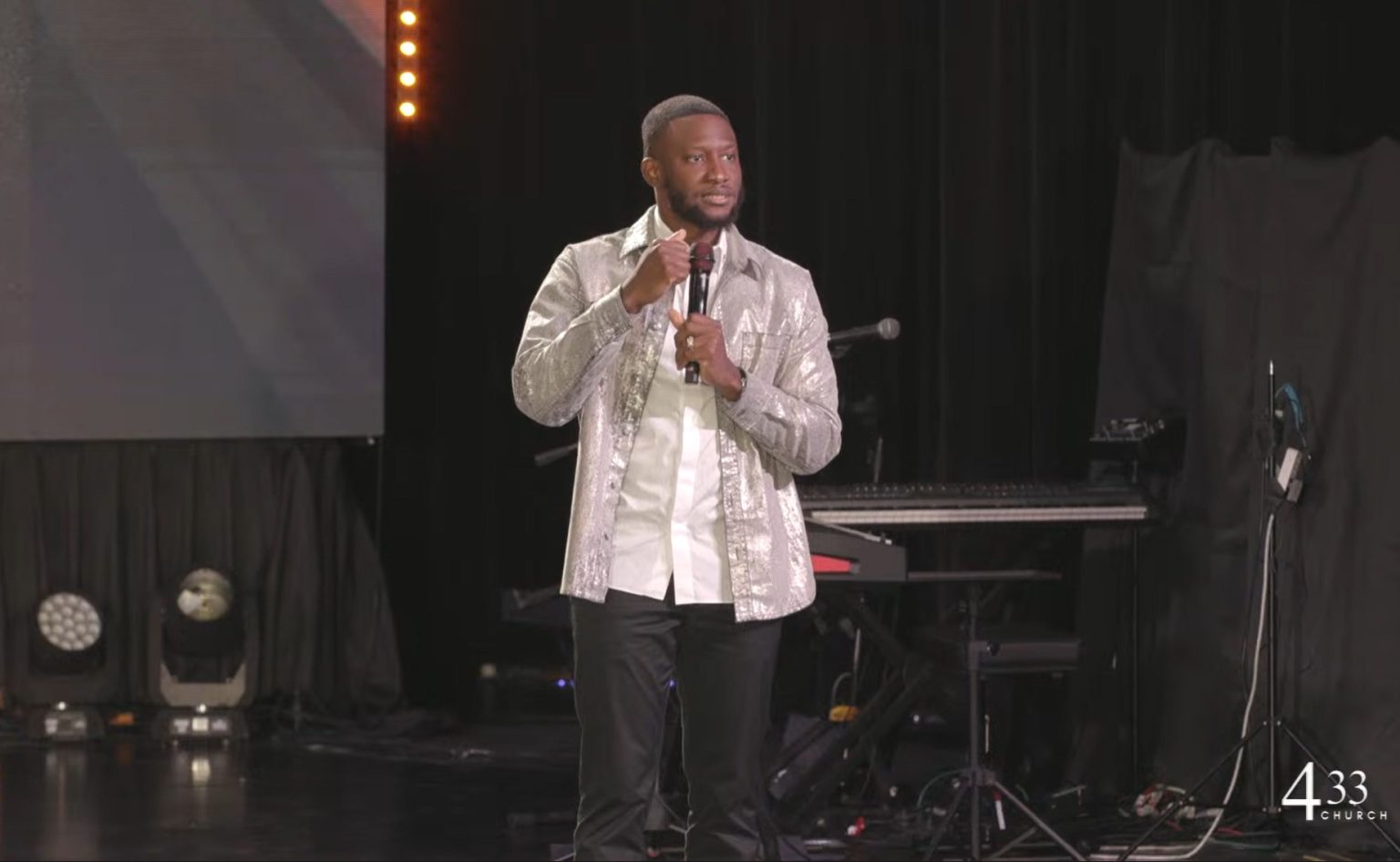 Miami police interrupts church service in search of children