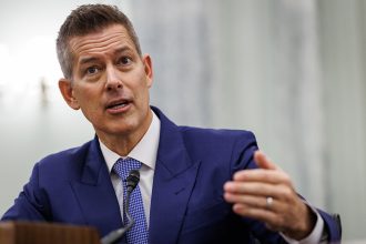 Sean Duffy seen praying with family ahead of confirmation hearing