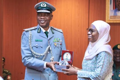 CGC Adeniyi Adewale presenting awards to TMP’s Managing Director, Dr. Jummai Umar-Ajijola,