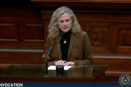 Texas lawmaker offers atheist invocation to 'God of many names'