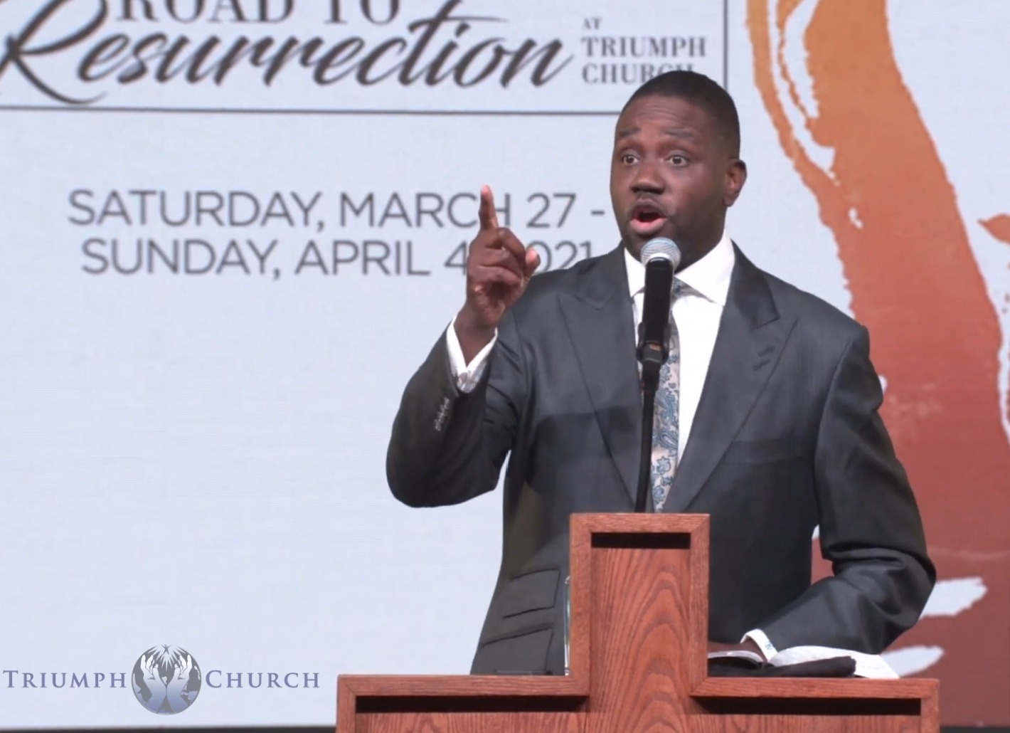 Megachurch pastor launches mayoral bid in Detroit