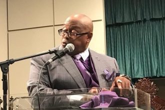 ‘Cussing Pastor’ Thaddeus Matthews dies at 67