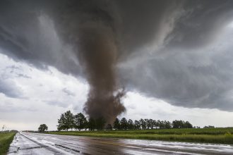 Death toll rises after storms hit 7 US states