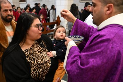 Around the world, faithful celebrate Ash Wednesday, start of Lenten season