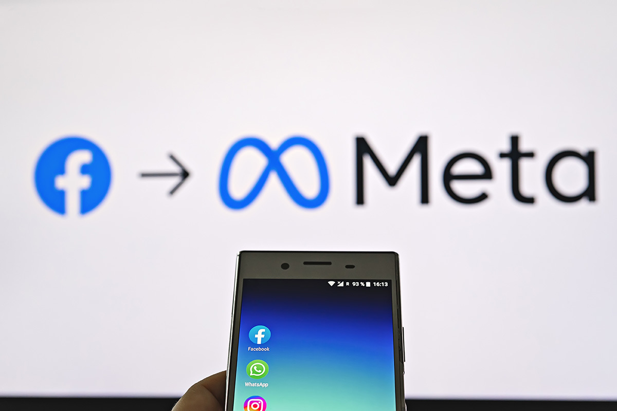 Meta's AI chatbots engaging minors in sexually explicit roleplays