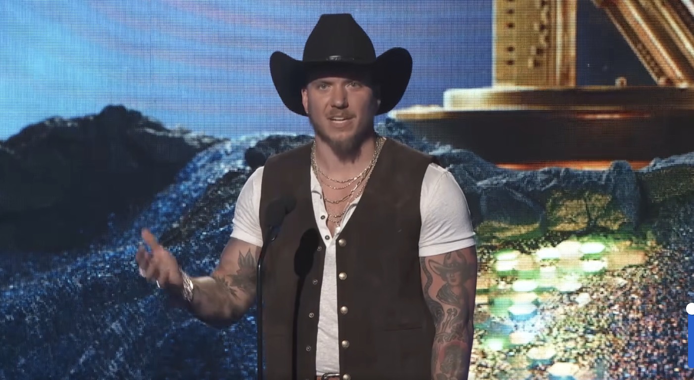 Brandon Lake sweeps K-LOVE Fan Awards
