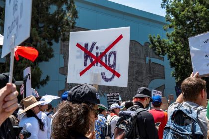3 cities where police were attacked during 'No Kings' protests