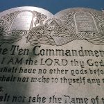 Christians join Jewish, Hindu plaintiffs in 10 Commandments suit