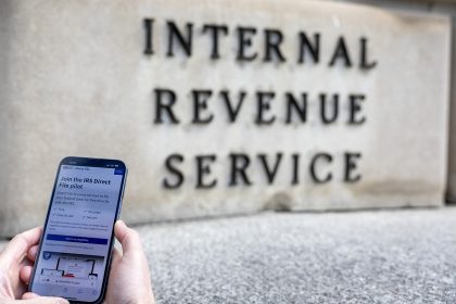 IRS says pastors can endorse political candidates