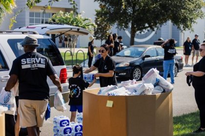 'Faith in action': Megachurch to giveaway 3K bags of groceries