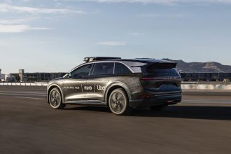 Uber and Lucid's robotaxis will debut in the Bay Area in 2026