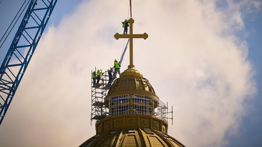 Romanians flock to a new cathedral that is the world’s largest Orthodox church
