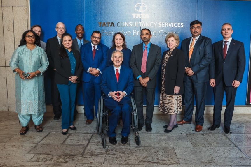 Texas freezes H-1B visa petitions at state agencies