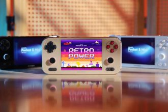 The Ayaneo Pocket S Mini in Obsidian Black, Ice Soul White and Retro Power.