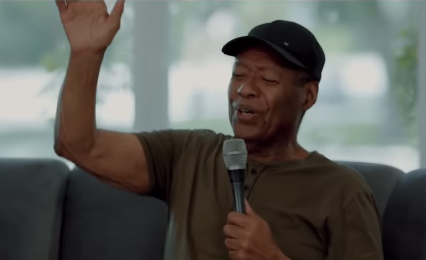 Ron Kenoly, influential worship leader who shaped modern praise music, dies at 81